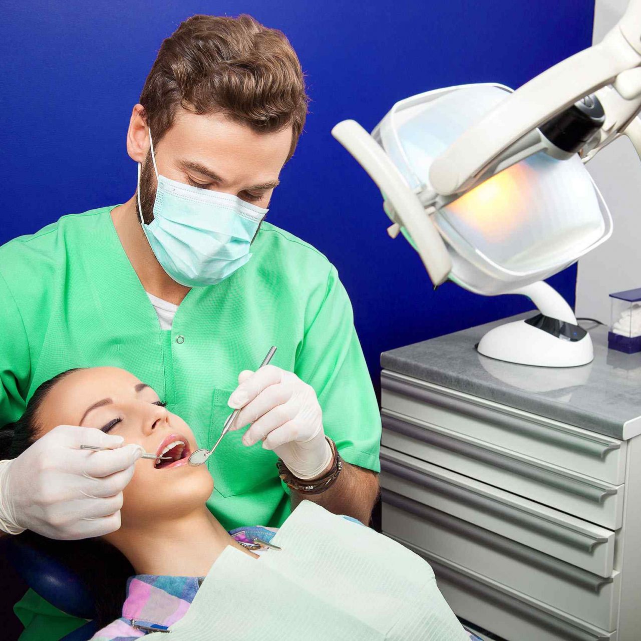 https://kosuyoludis.com/wp-content/uploads/2020/02/img-doctor-1280x1280.jpg